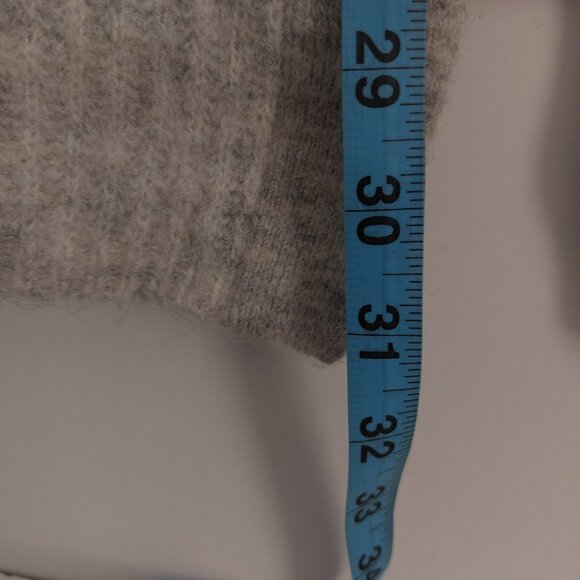 Point Sur Alpaca Blend Sweater XS Gray Button Back V-Neck Like New Relaxed Fit - Picture 5 of 9